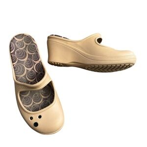 CROCS Francis Mary Jane Wedge Slip On Clog Size 8